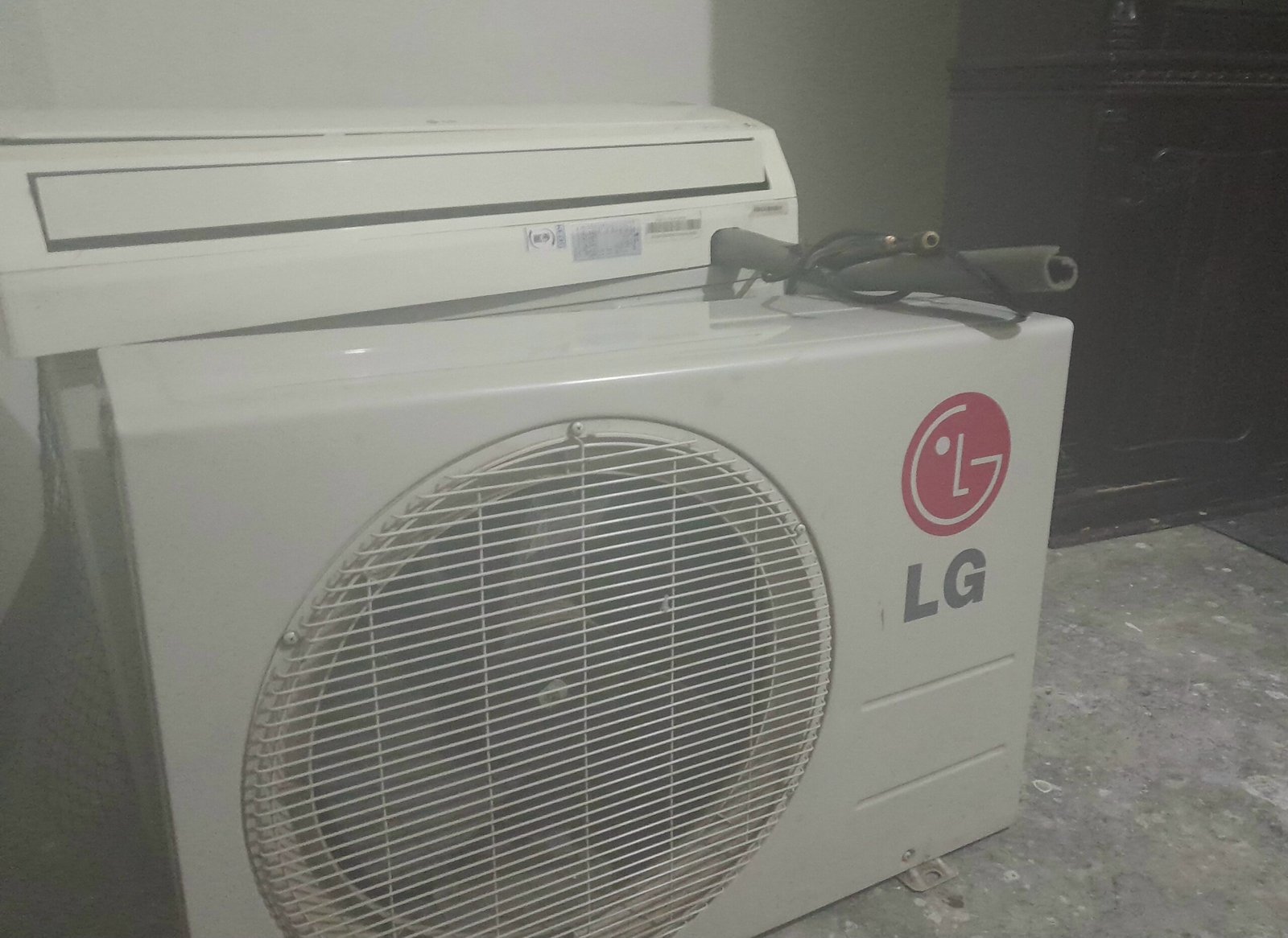 LG Split Air Conditioner Model- HS-C126B5M6 Capacity (Cooling)12 000 Btu/