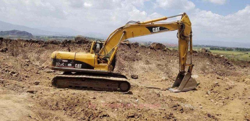 CAT 325 CL ኤክስካቫተር