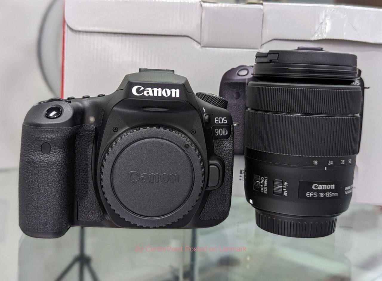 EOS 90D with 18-135mm USM lens