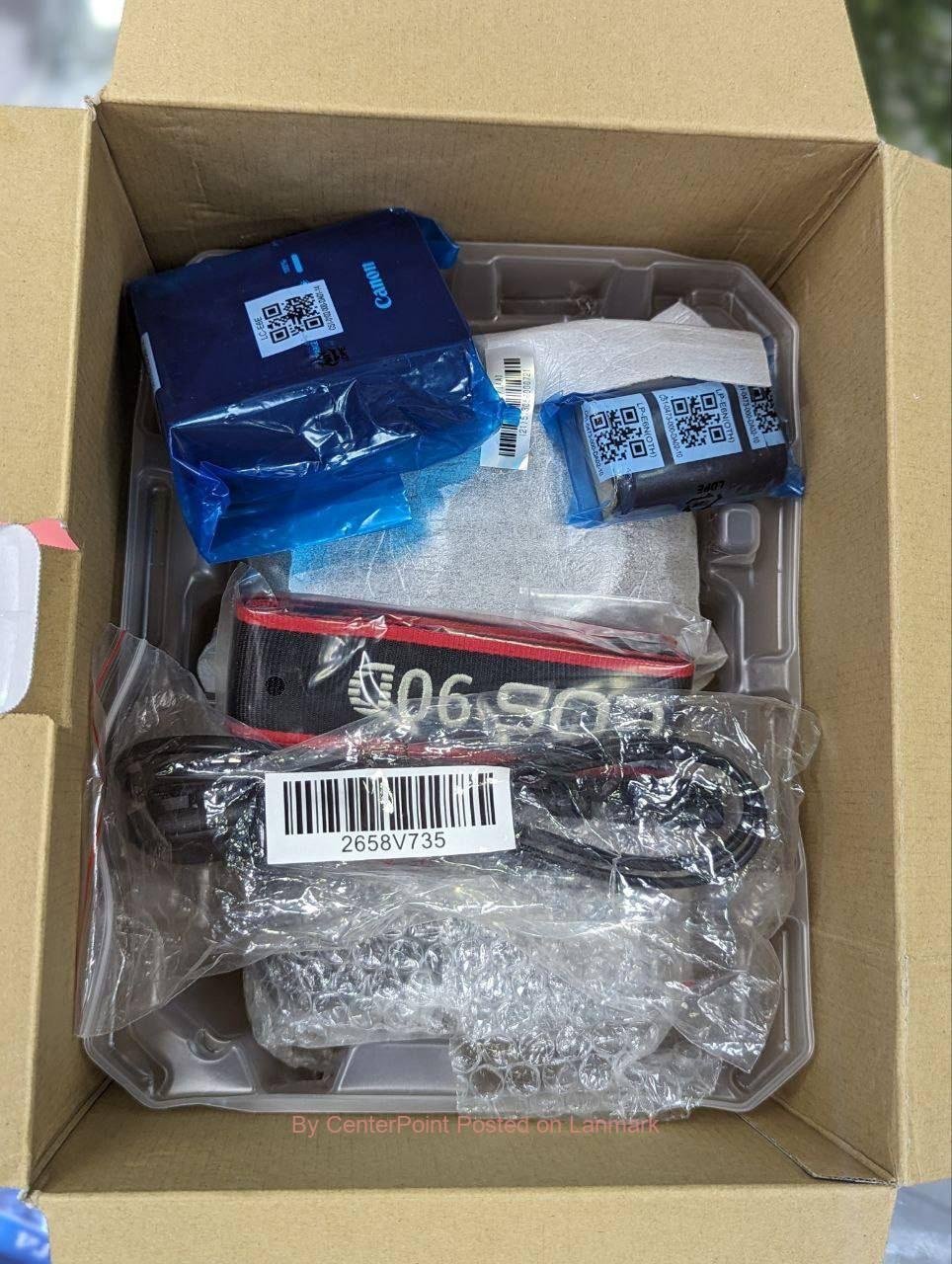 EOS 90D with 18-135mm USM lens