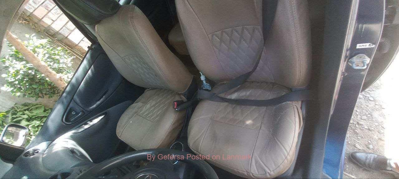 የሚሸጥ የባንክ ብድር ያለበት VITZ መኪና