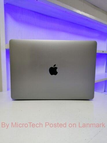 13.3 inch MACBOOK PRO