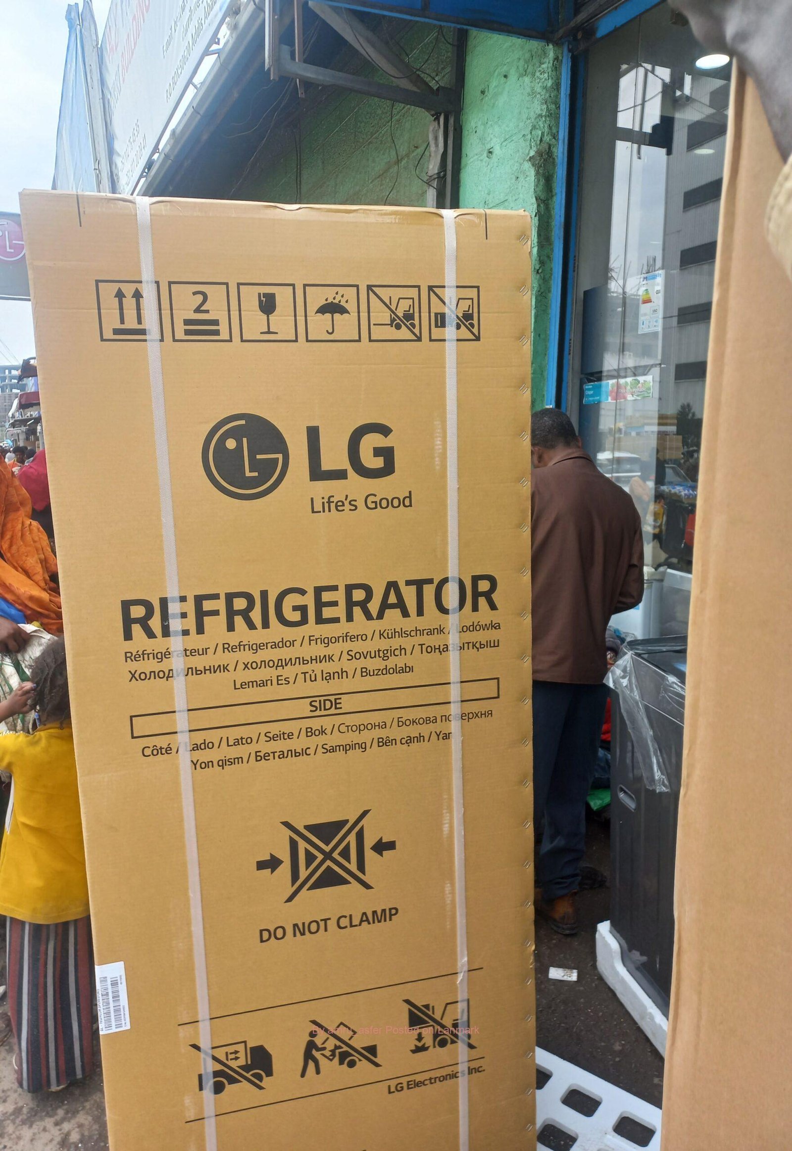 LG frige 659 litre water dispenser smart inveeter fan ayatem