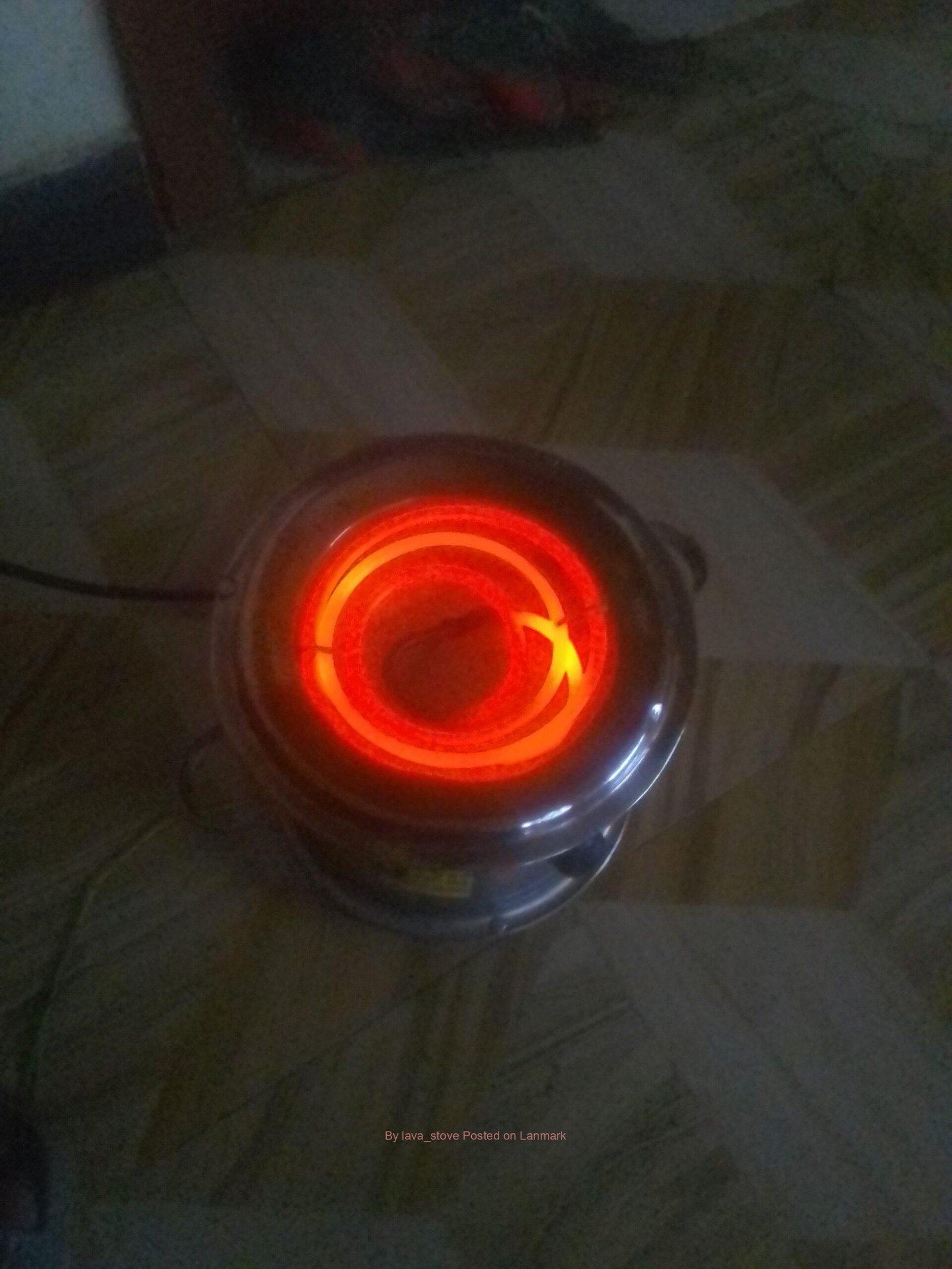 ላቫ ስቶቭ :- ለጀበናም አመቺ ሆኖ በወፍራሙ የስቶቭ ብረት የተሰራ፣ በ0995 80 20 00 ይደውሉልን።