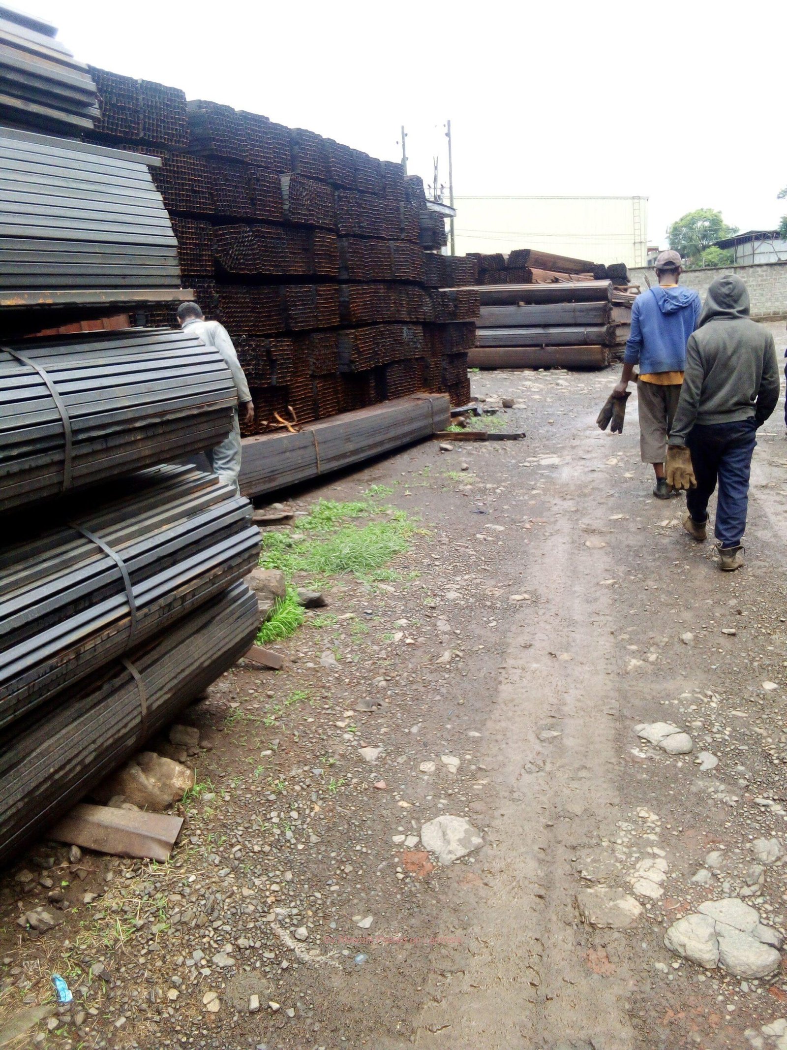 ማንኛውንም ቱቦላሬ፣ክብ ቱቦ ፣ላሜራ፣ኤል ቲ ዜድ፣RHS,CHS,LTZ, Sheet metal discount price በፋብሪካ ዋጋ ዋጋውን ለማውቅ 0912392176 ይደውሉ