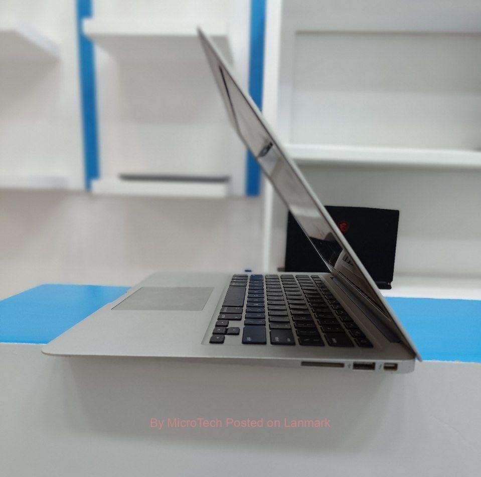 MacBook Air (13-inch , Early 2015)
