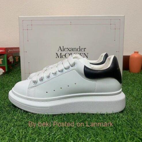 Alexander McQueen master Quality shoes for you