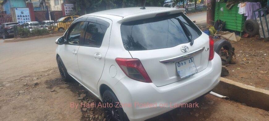 Yaris Compact 2012- Automatic