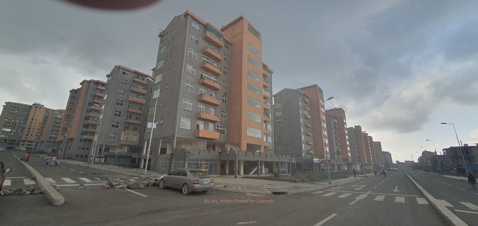 የሚሸጥ 40/60 ኮንዶሚኒየም ሱቅ