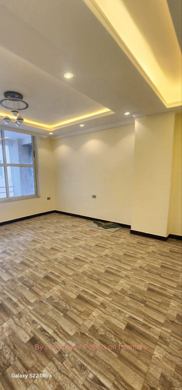 የሚሸጥ 40/60 ኮንዶሚኒየም