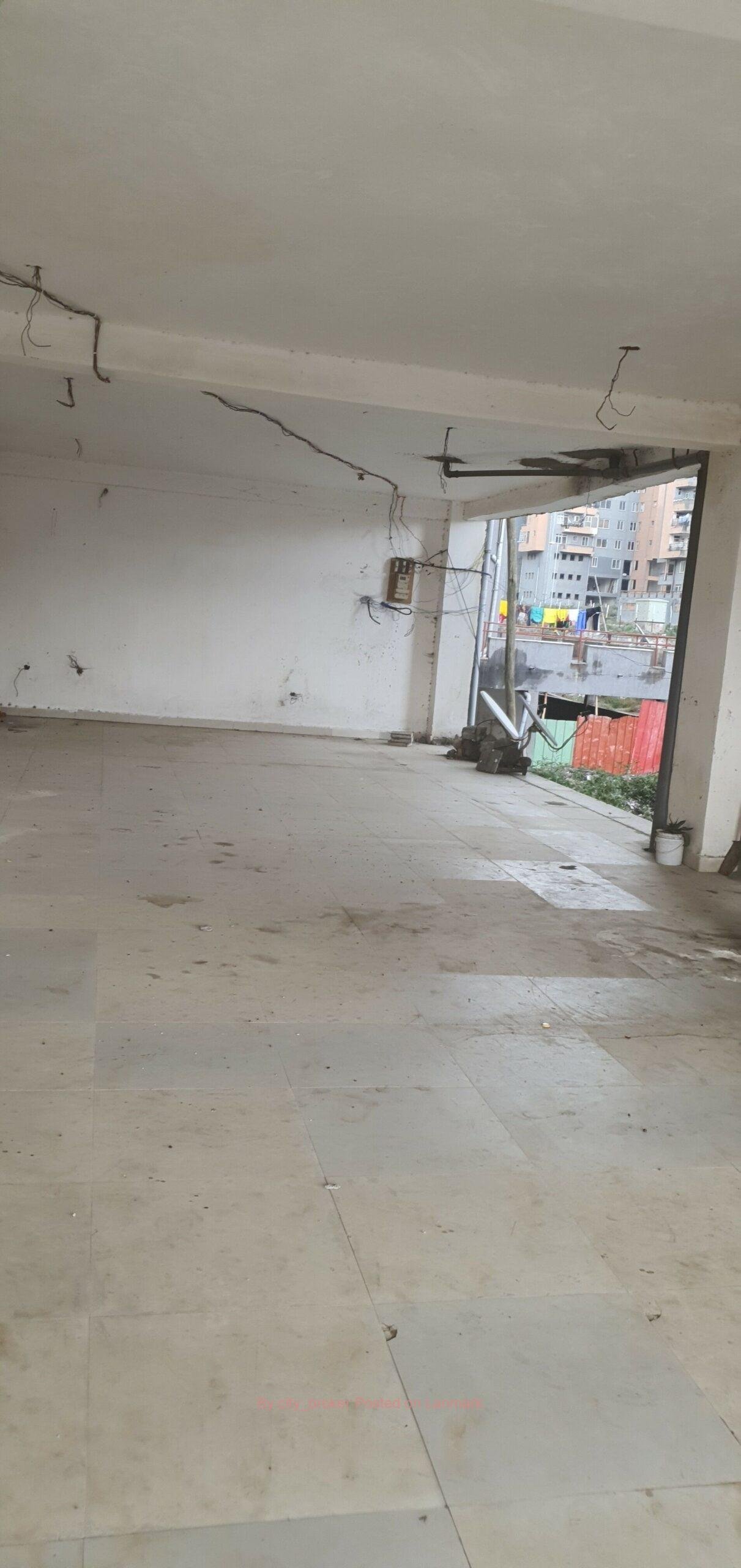 የሚሸጥ 40/60 ኮንዶሚኒየም ሱቅ