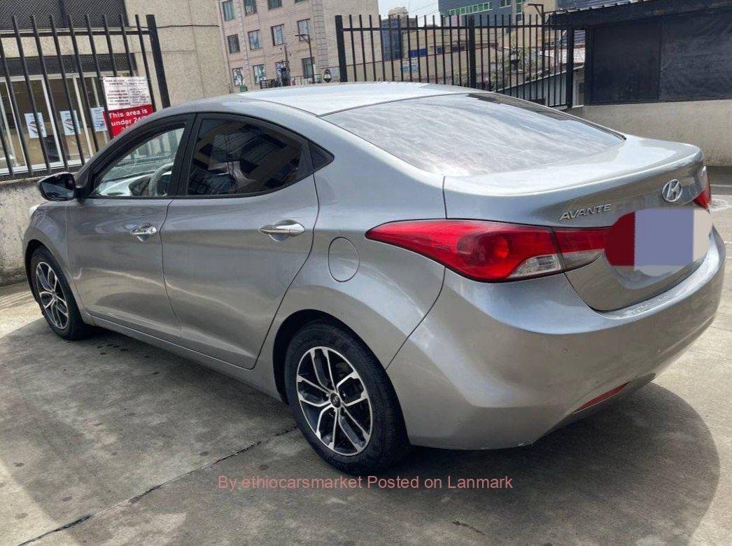Hyundai Avante 2011 Very Excellent and Clean Car