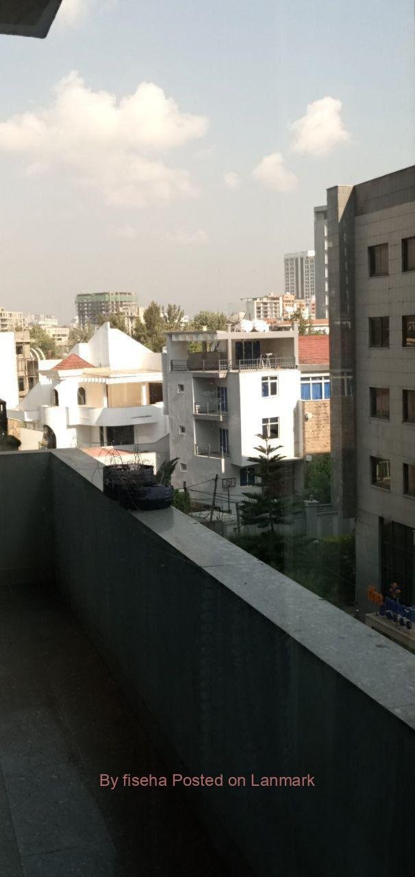 የሚሸጥ ባለ 3 መኝታ አፓርታማ ቦሌ ኤድናሞል አካባቢ