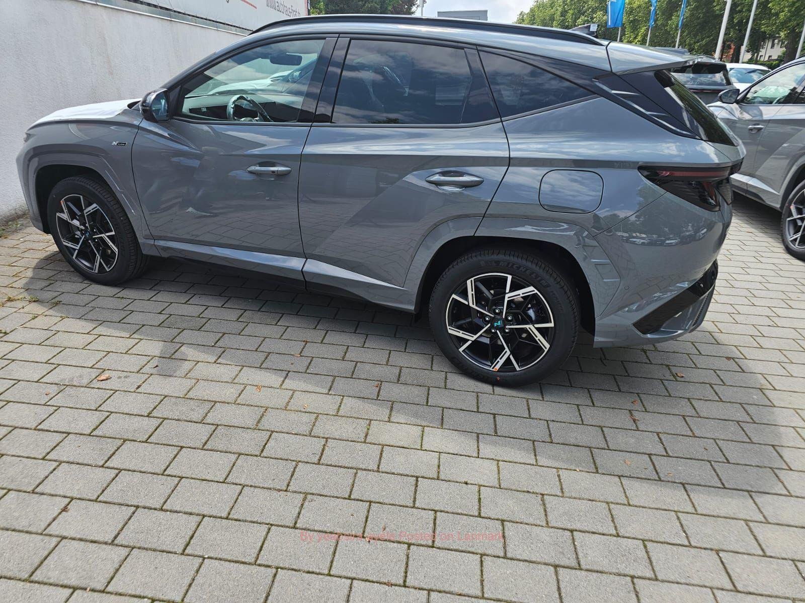 Hyundai Tucson plug in