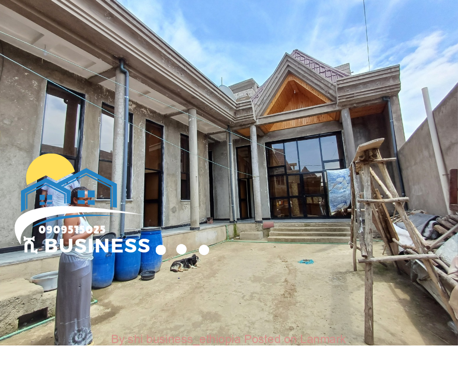 የሚሸጥ L-shape መኖሪያ ቤት 📍አዳማ ቦሌ ጀዋር አደባባይ አከባቢ :- 200m2