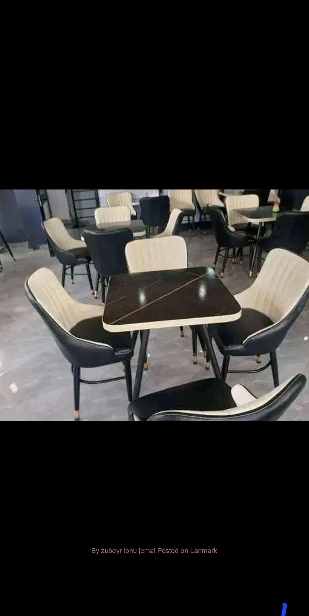 የሆቴል የካፌ የሥጋ ቤት ወምበርና ጠረጼዛ