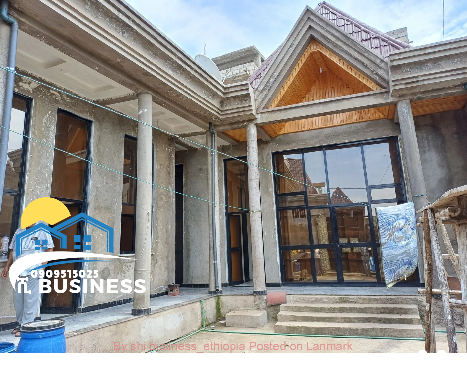 የሚሸጥ L-shape መኖሪያ ቤት 📍አዳማ ቦሌ ጀዋር አደባባይ አከባቢ :- 200m2