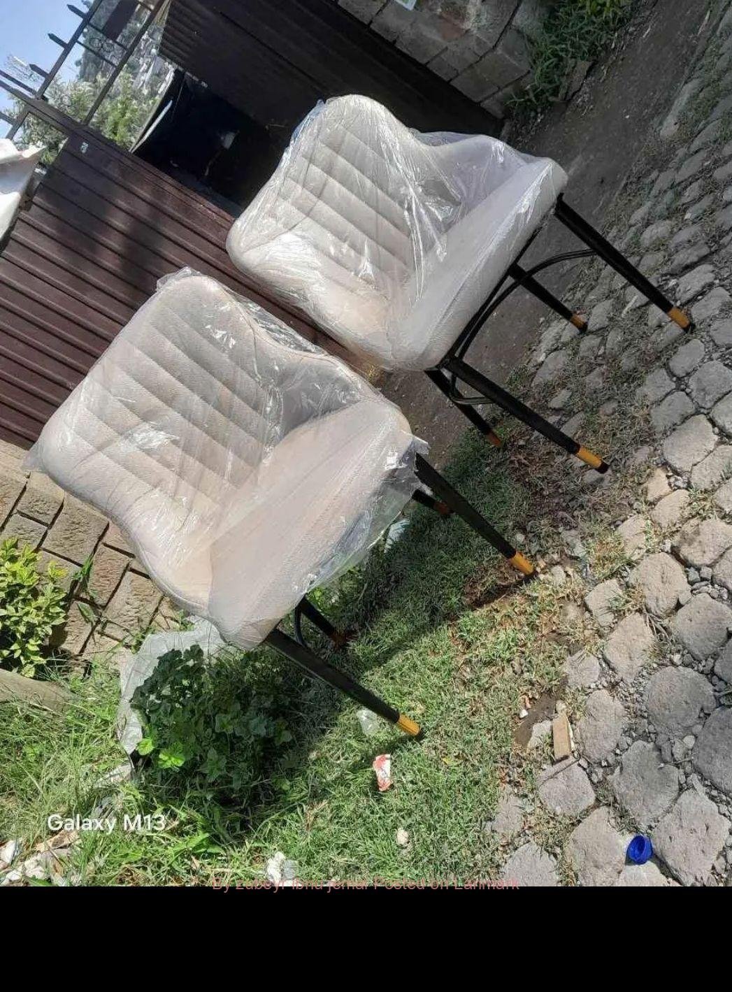 የሆቴል የካፌ የሥጋ ቤት ወምበርና ጠረጼዛ