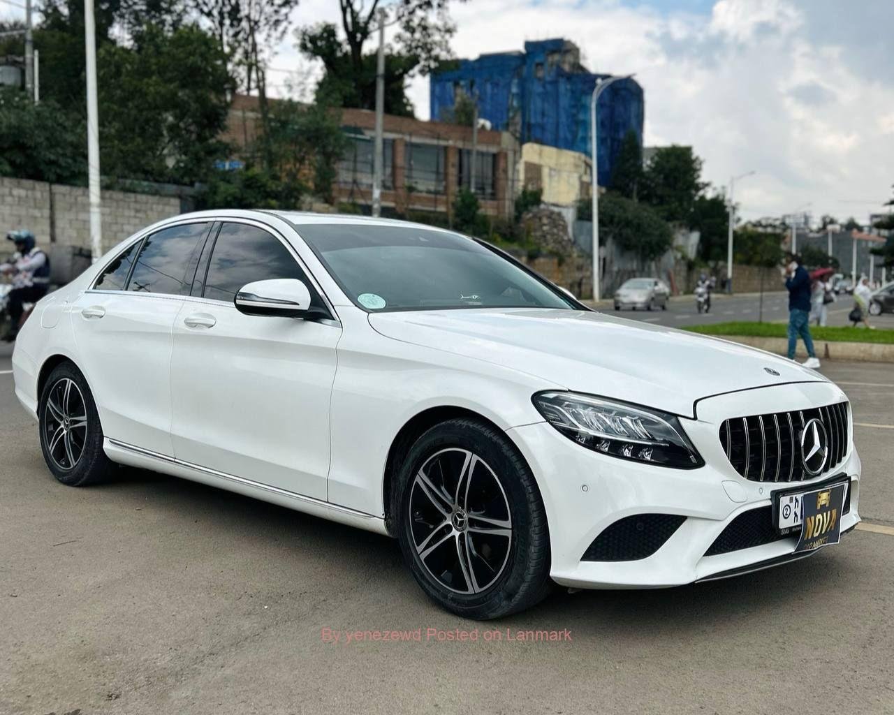 BRAND MERCEDES BENZ 2020 C-180 FOR SELL