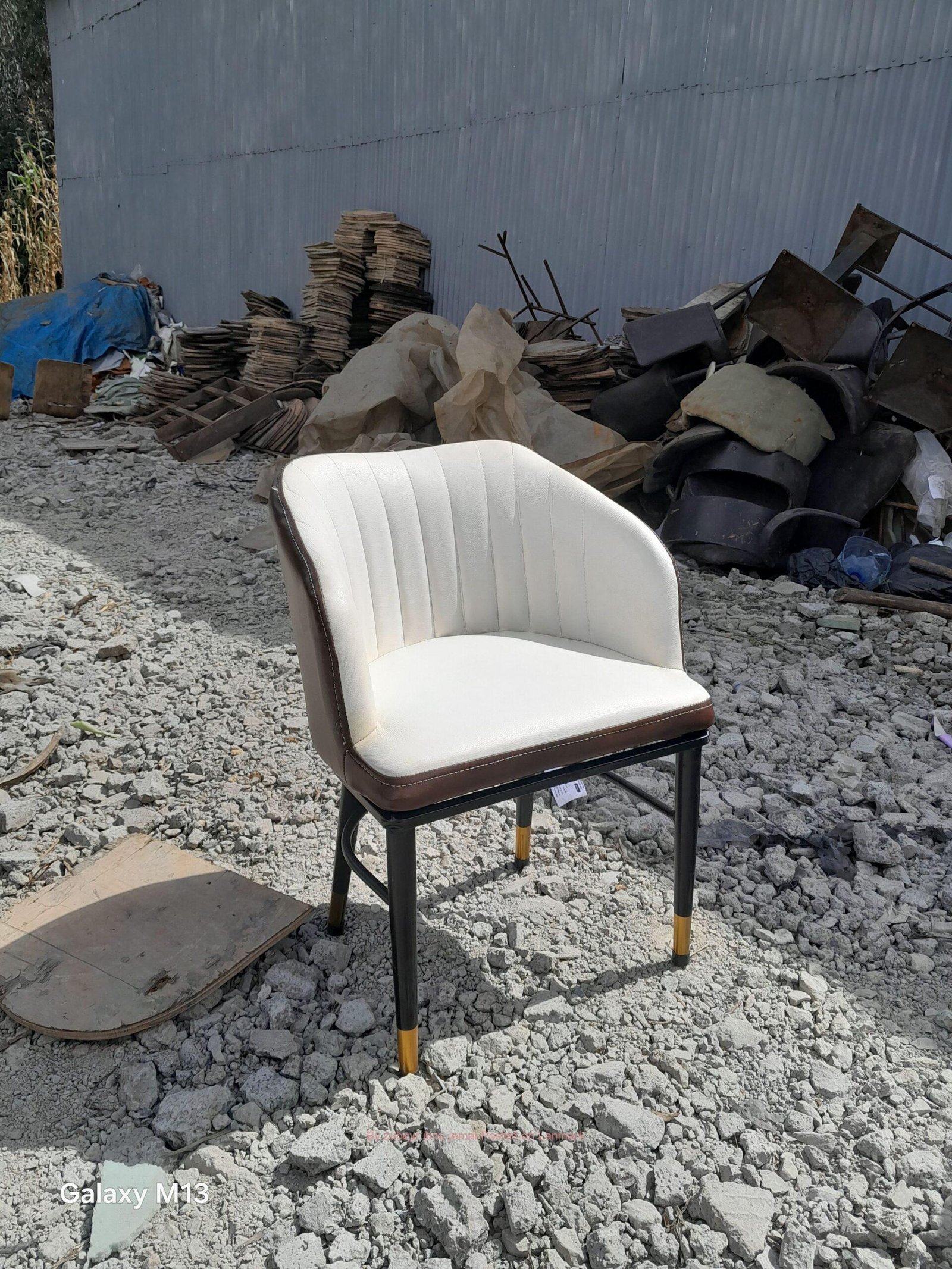 የካፌ የሬስቶራንት የሆቴል የባር ወምበርና ጠረጼዛ