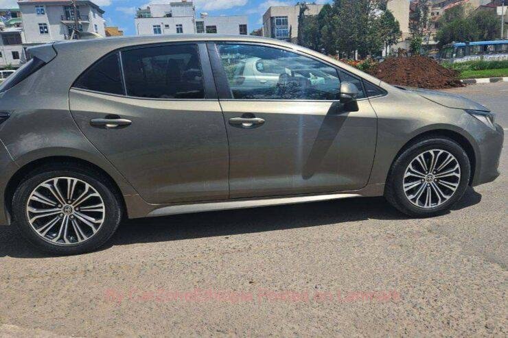 Toyota Corolla Hatchback 2020 Very Excellent and Fully Optioned Car for Sale