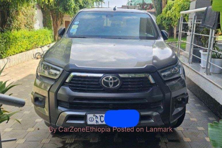 Toyota Hilux Invincible Double Cab 2022 Very Excellent Pickup Car for Sale