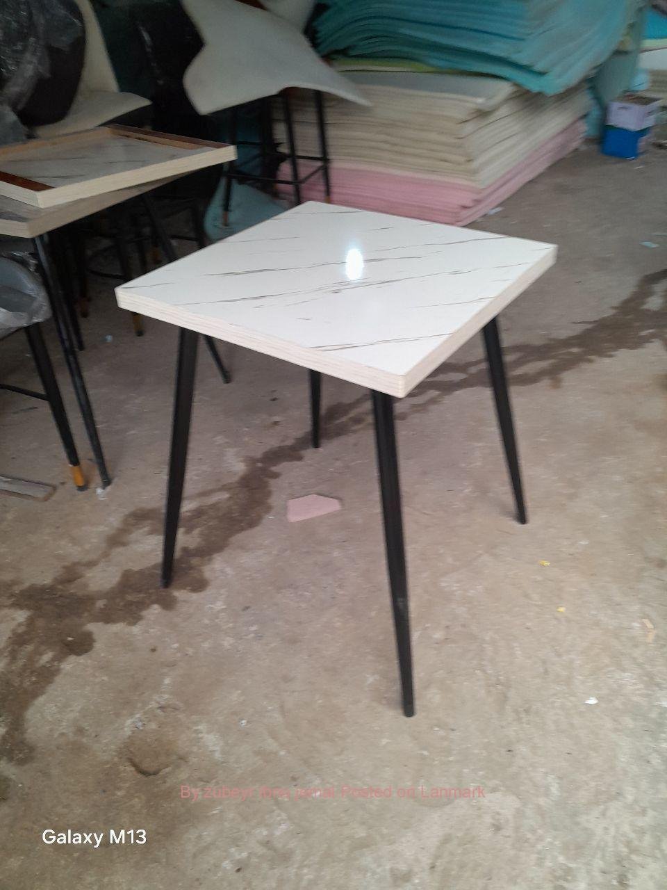 የሆቴል የካፌ የሬስቶራንት ወምበርና ጠረጼዛ