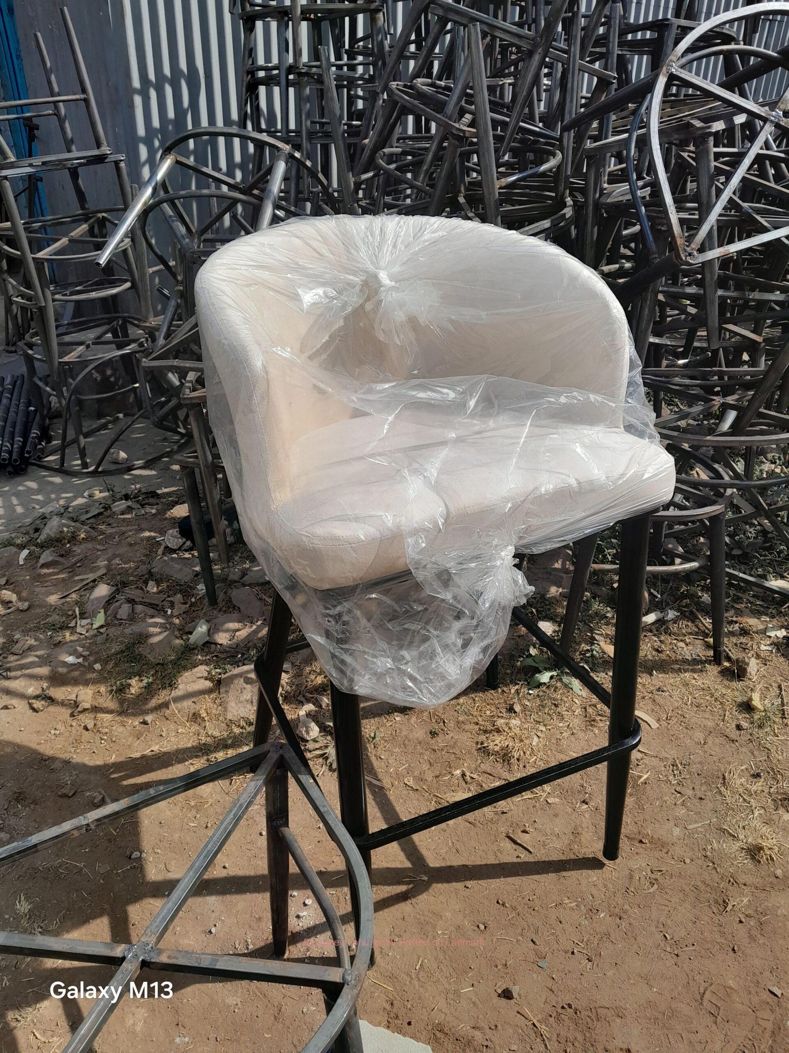 DINING BAR 🍸 LOUNGE CHAIRS 🍸