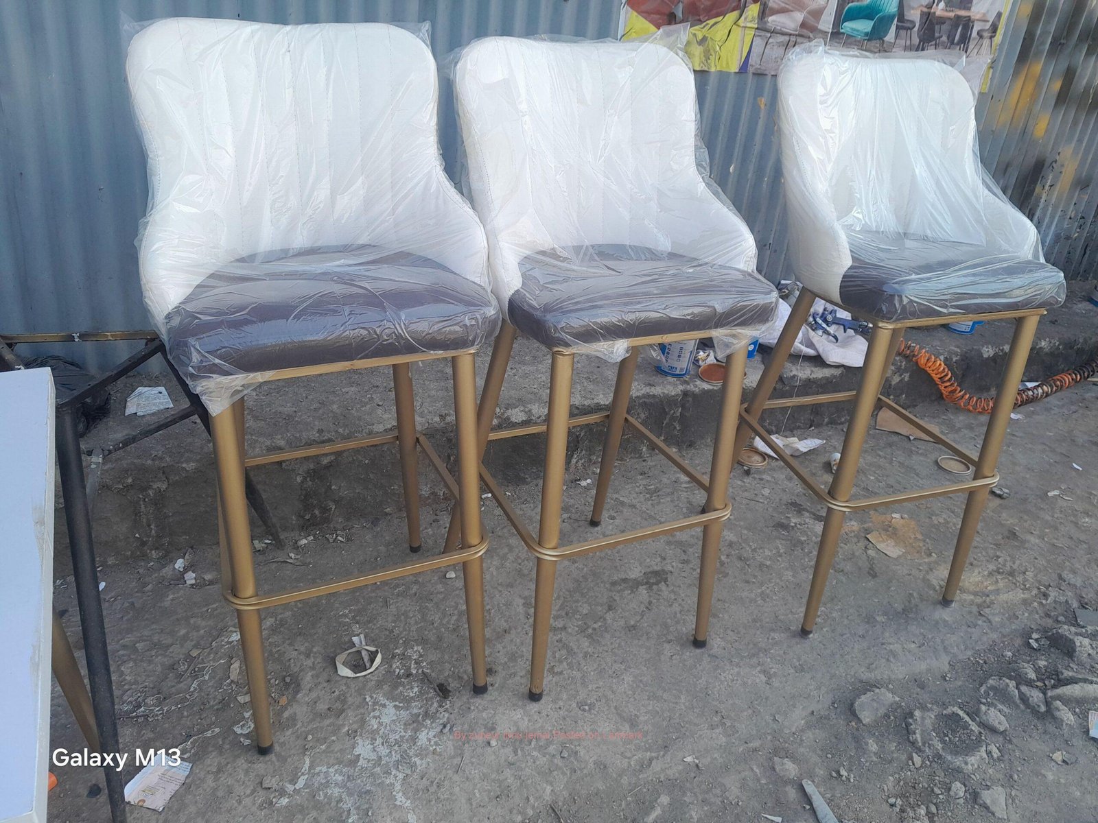 QUALITY LEATHER with metal legs Chairs and table