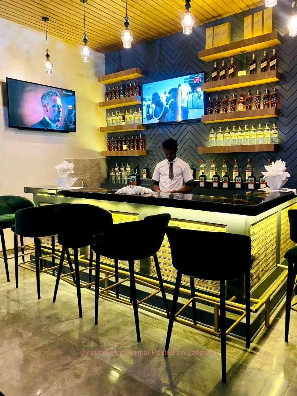 QUALITY LEATHER with metal legs Chairs and table