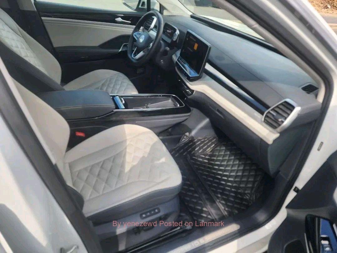 Brand VW ID.6 Crozz Pro 2023 EV car for sell