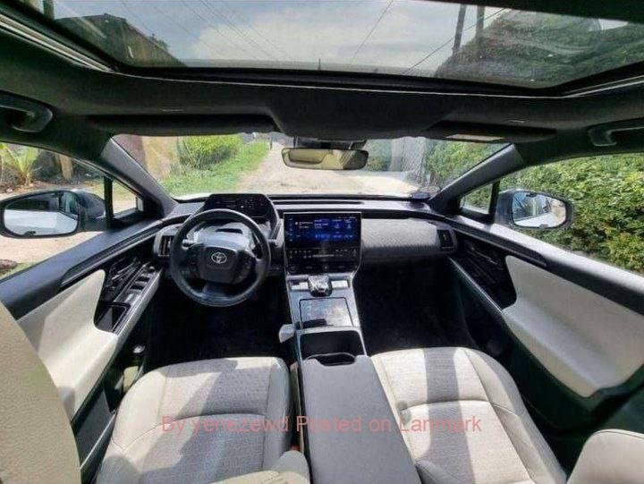 Brand Toyota Bz4x 2022/12 EV Car 2wd for sell