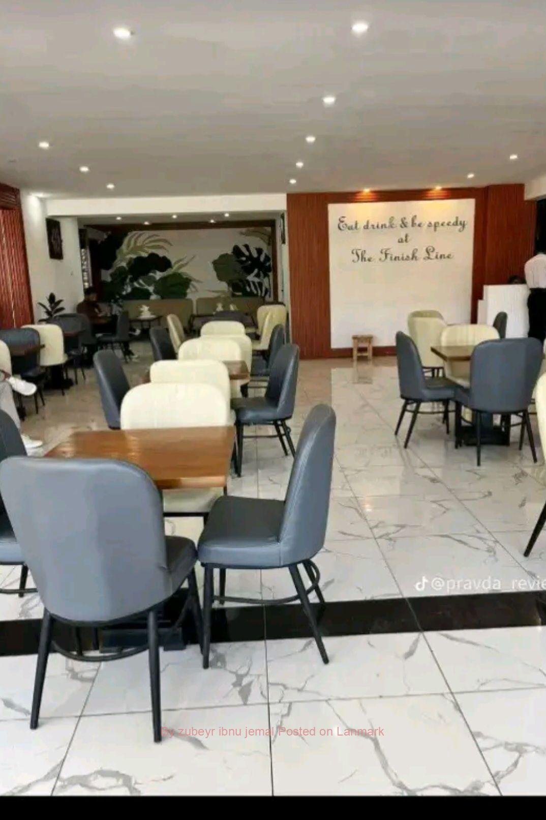 Dining Chairs To Tables የካፌ የሬስቶራንት የሆቴል የባር ወምበርና ጠረጼዛ