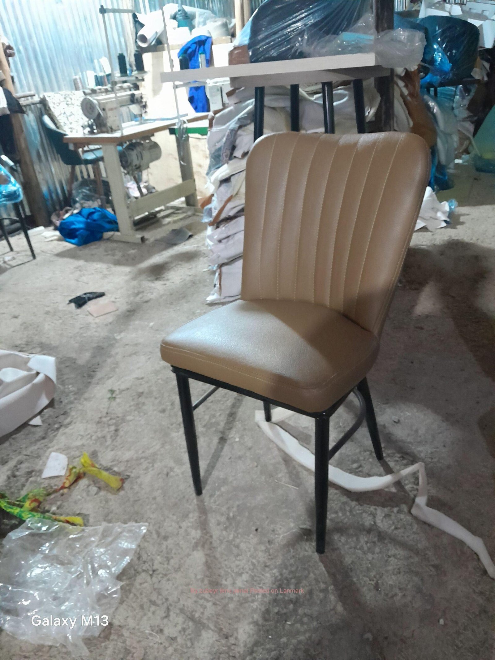 Dining Chairs To Tables የካፌ የሬስቶራንት የሆቴል የባር ወምበርና ጠረጼዛ