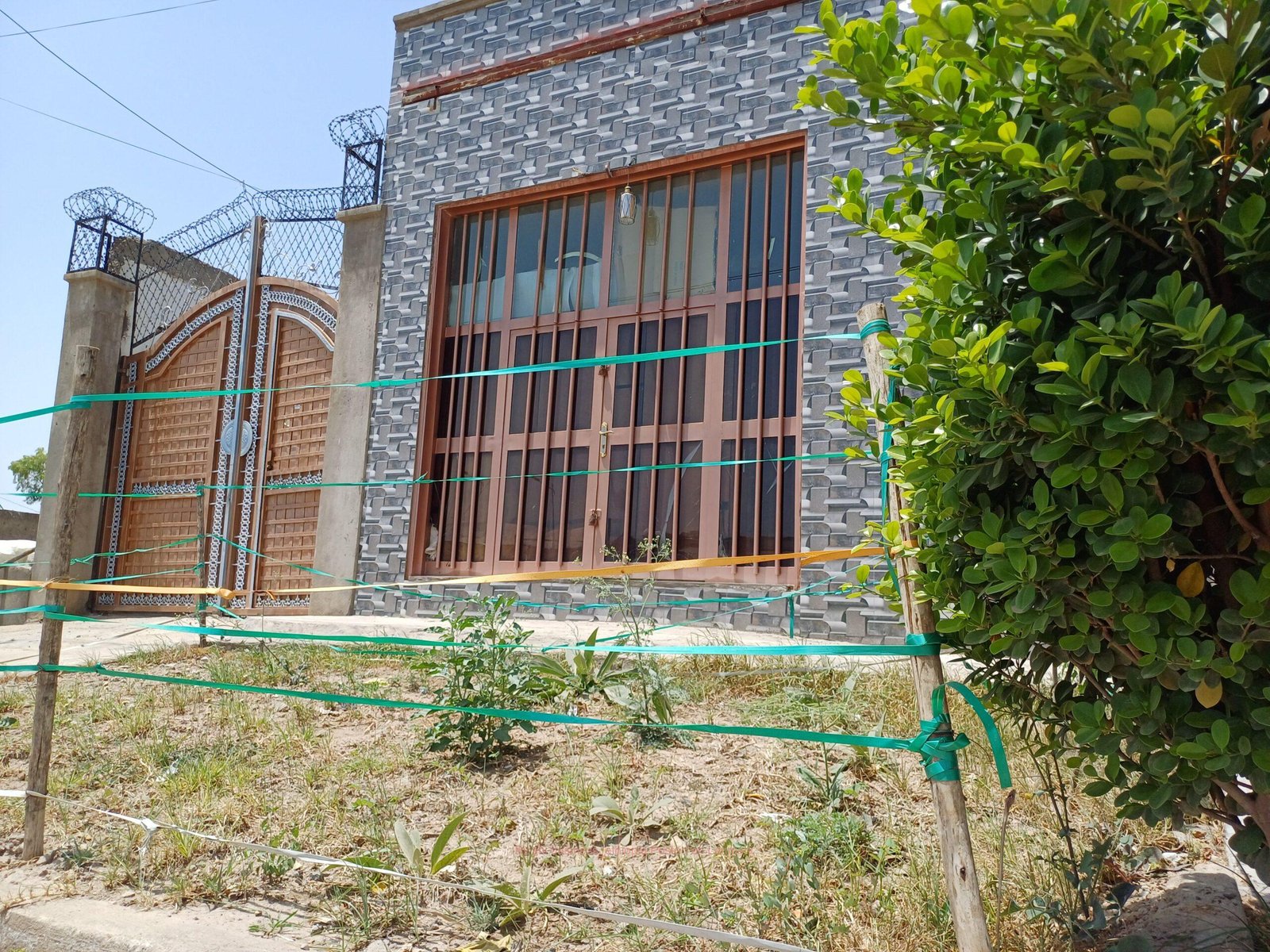 ለስራ ወይም ለመኖሪያ የሚሆን ቦታ እና ቤት ይሸጣል 📍አዳማ📞0909515025