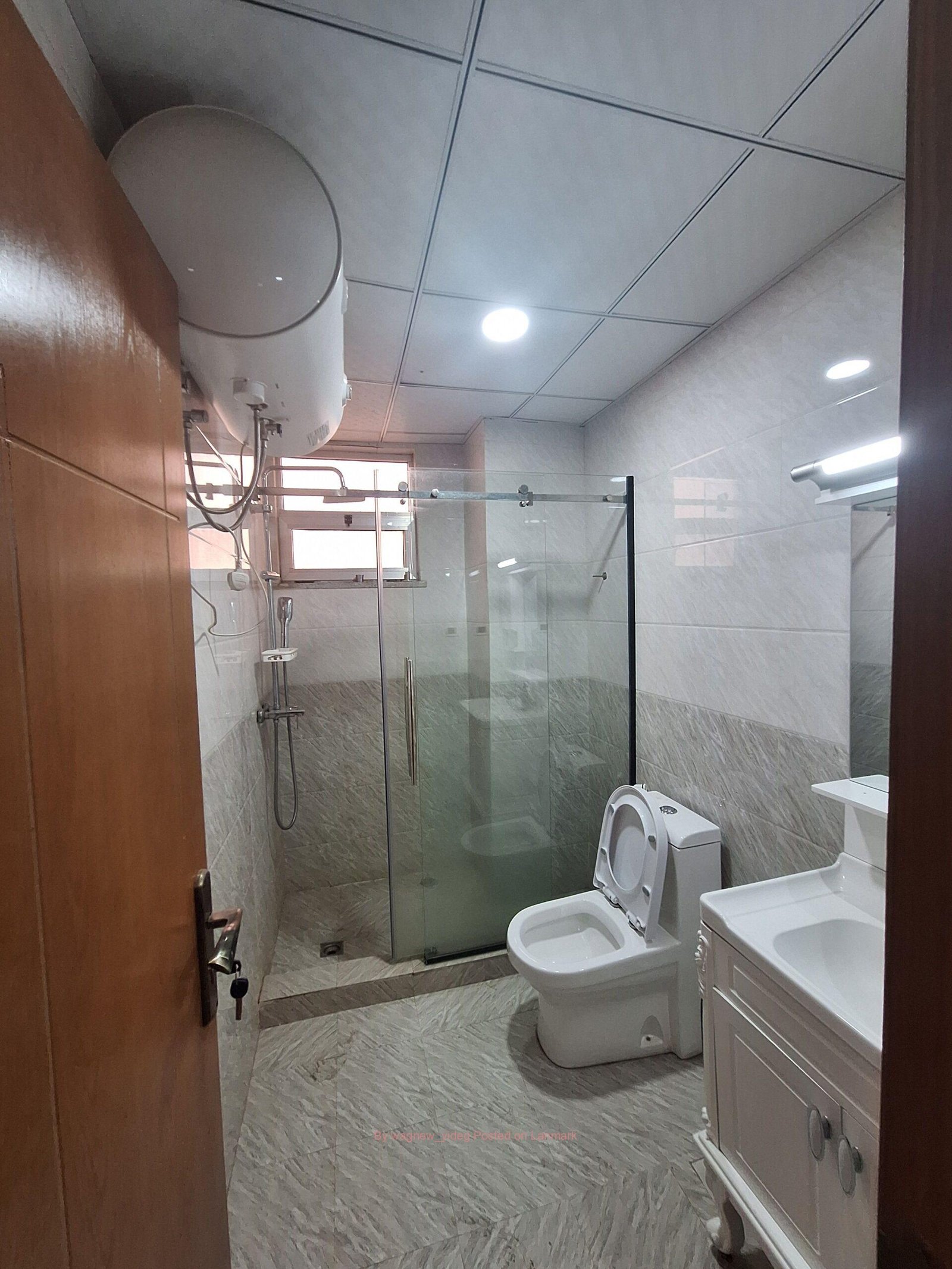 UNFURNISHED APARTMENT FOR RENT