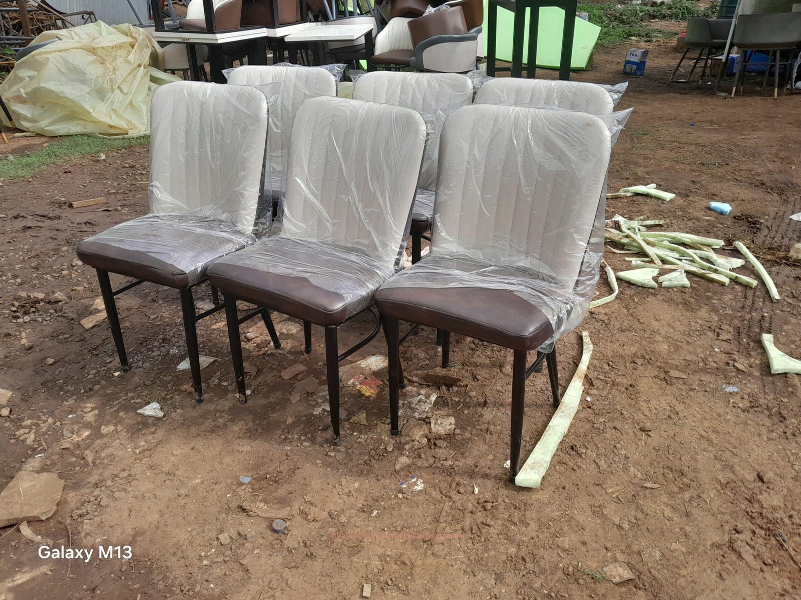 Dining chairs የሆቴል የሬስቶራንትና የካፌ በጥራት እናመርታለን