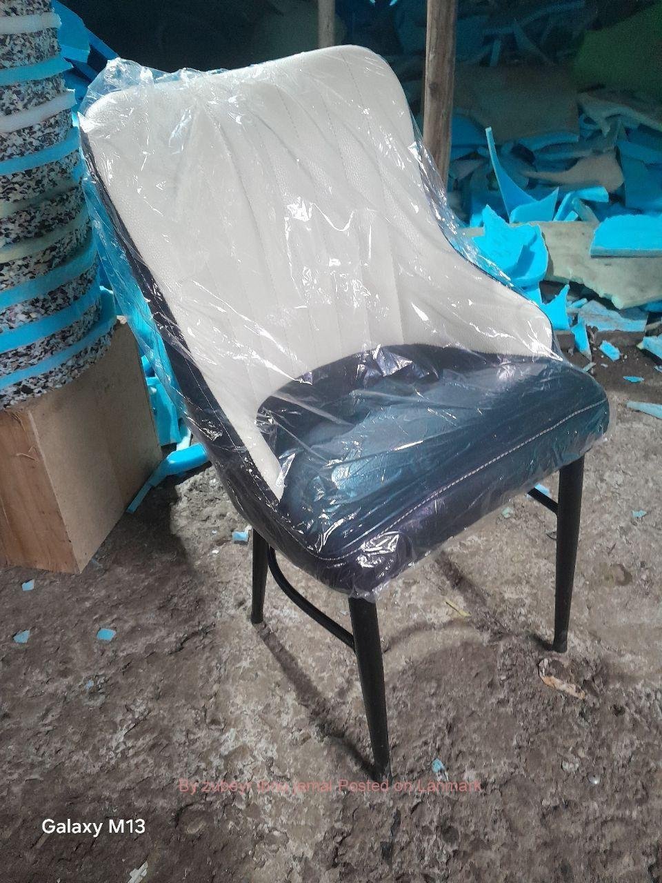 QUALITY LEATHER CHAIRS FOR HOTEL RESTAURANT CAFE