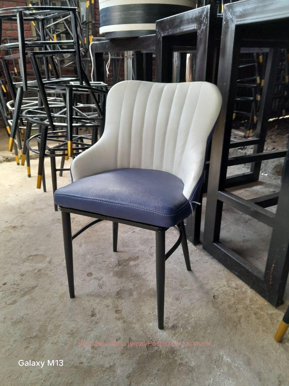 QUALITY LEATHER CHAIRS FOR HOTEL RESTAURANT CAFE