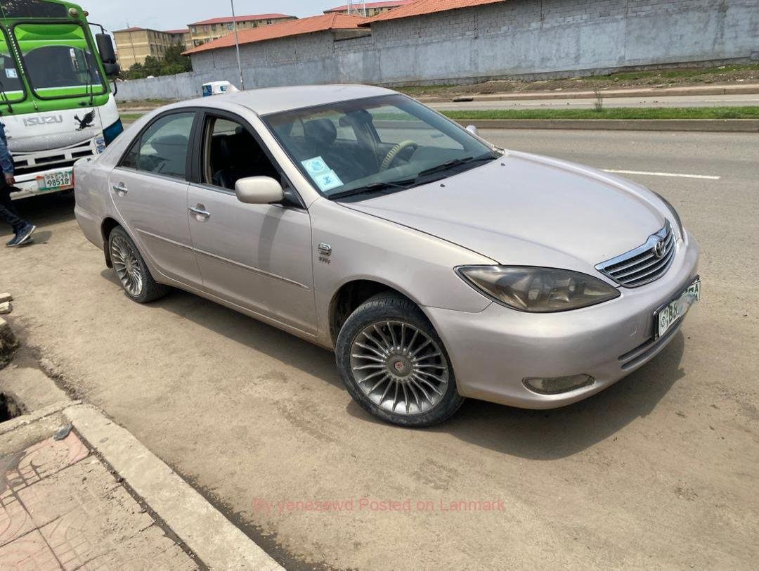 TOYOTA CAMRY, 2004 – Benzine, Manual,