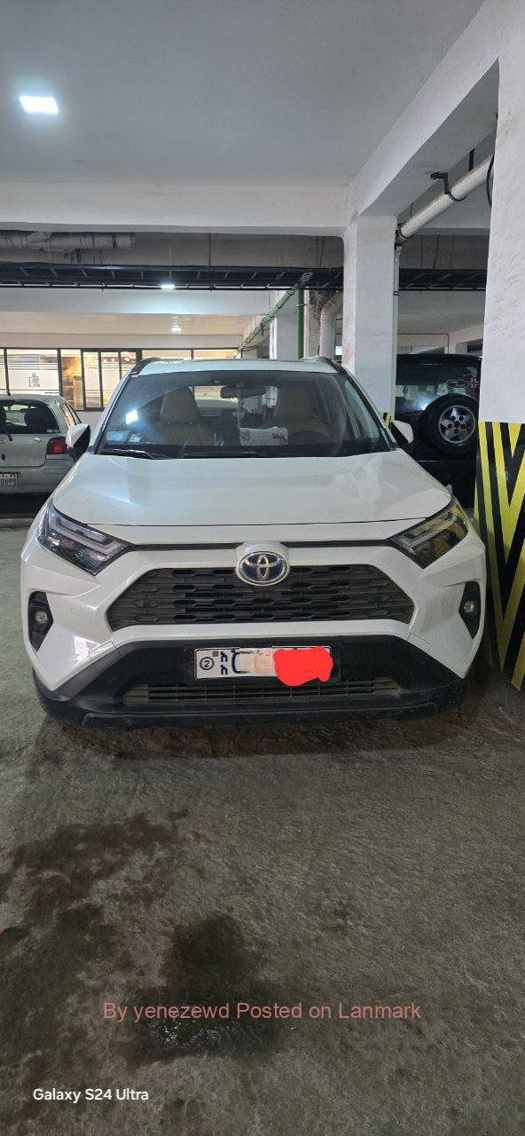 ይሸጣል 👉TOYOTA RAV4 HYBRID, 2022, Dubai