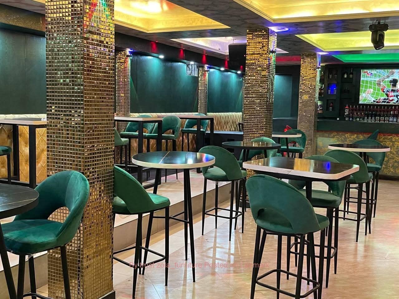 Quality BAR 🍸 👌 LOUNGE RESTAURANT CHAIRS AND TABLE