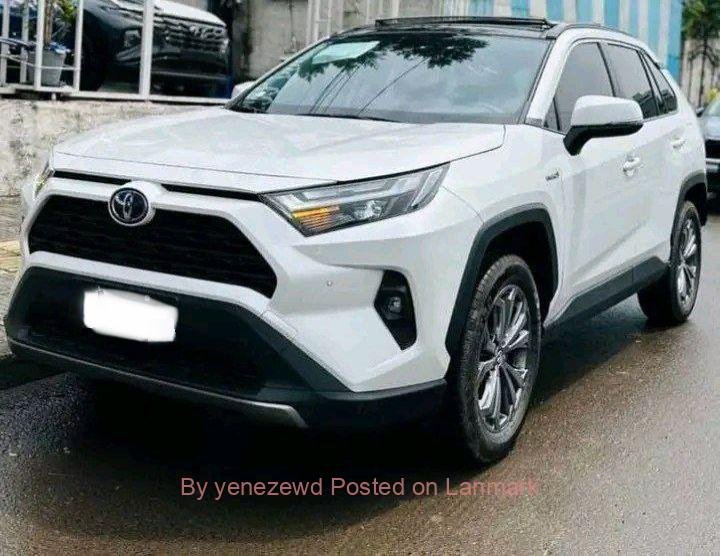 Brabd Toyota Rav4 Dubai 2022 hybrid for sell