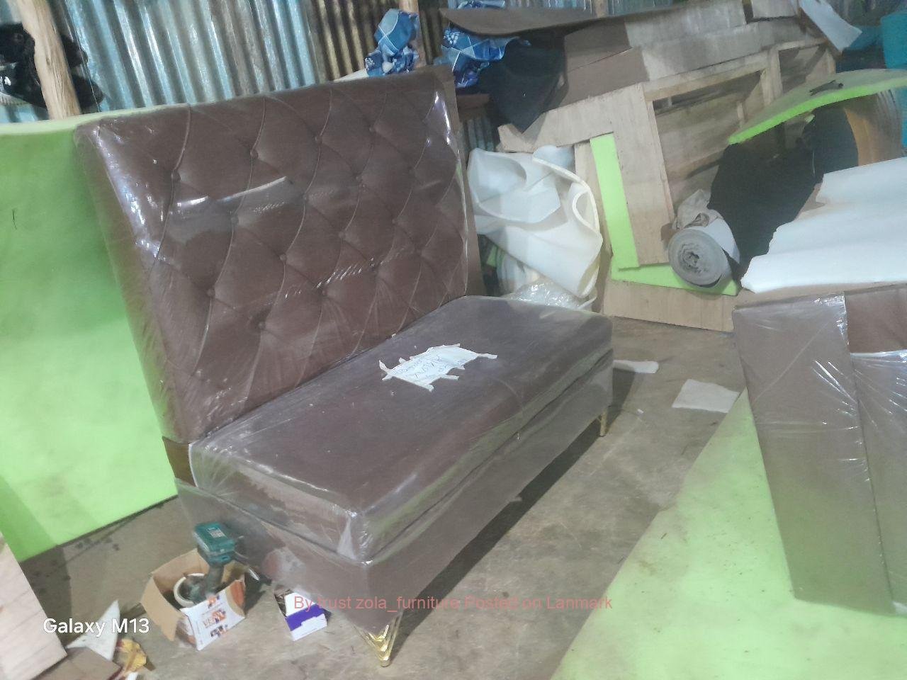 QUALITY BURGER HOUSE SOFA