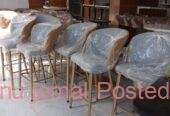 QUALITY BAR RESTAURANT 🍸 HOTEL Chairs and table