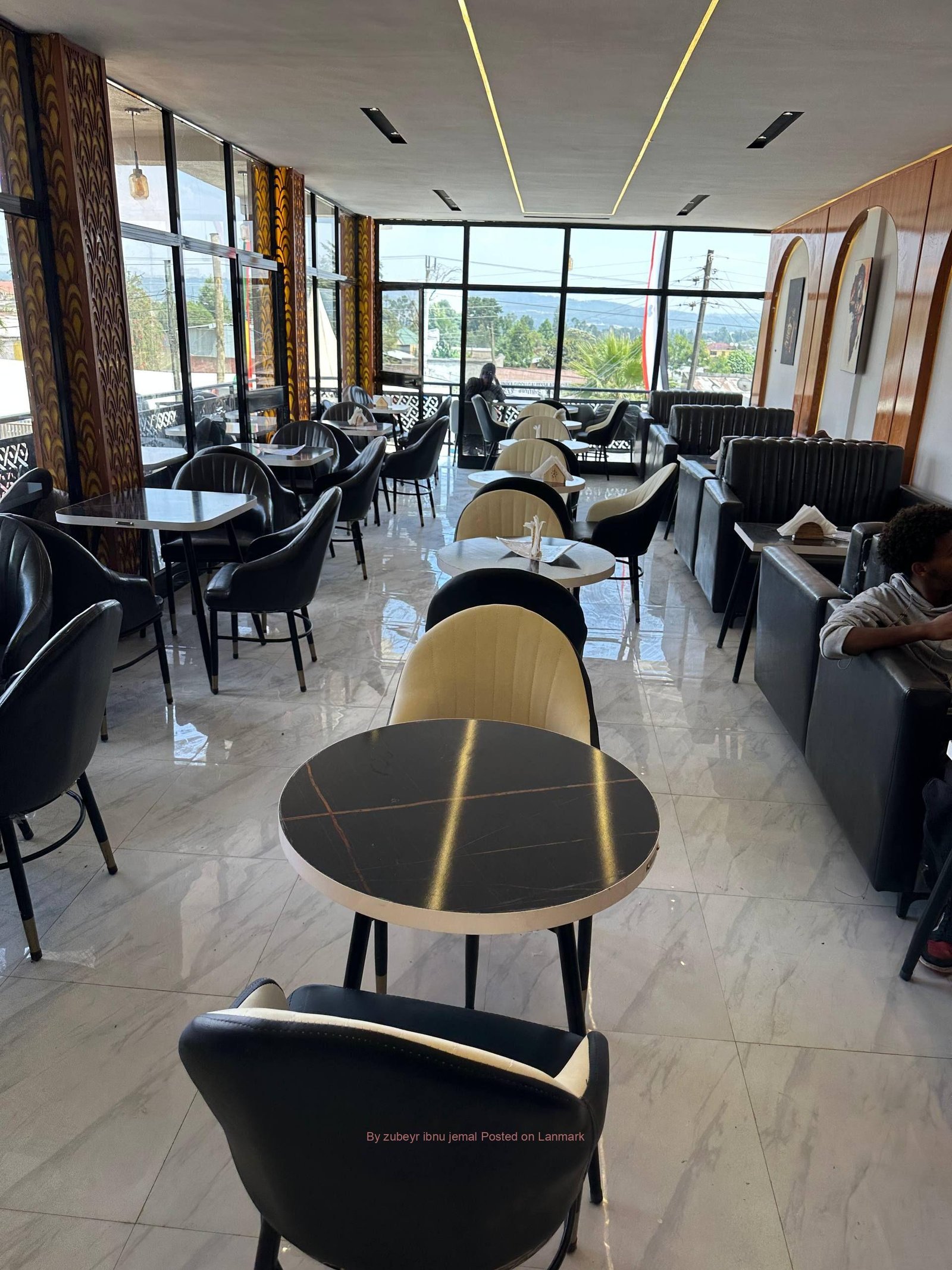 QUALITY የካፌ የሬስቶራንት የሆቴል የባር ወምበርና ጠረጼዛ