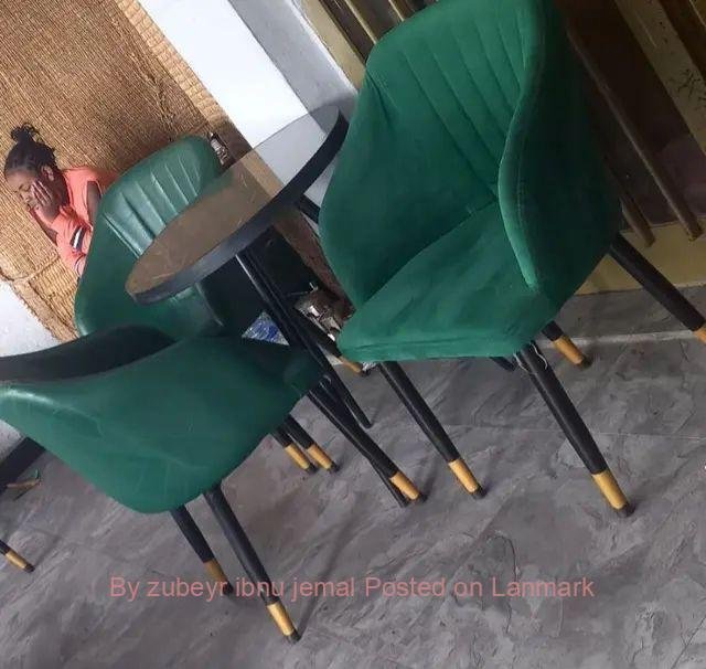 QUALITY የካፌ የሬስቶራንት የሆቴል የባር ወምበርና ጠረጼዛ