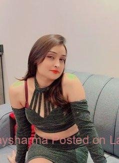 Call Girls in Mukherjee Nagar ((9643900018)) Escort Service Delhi Ncr