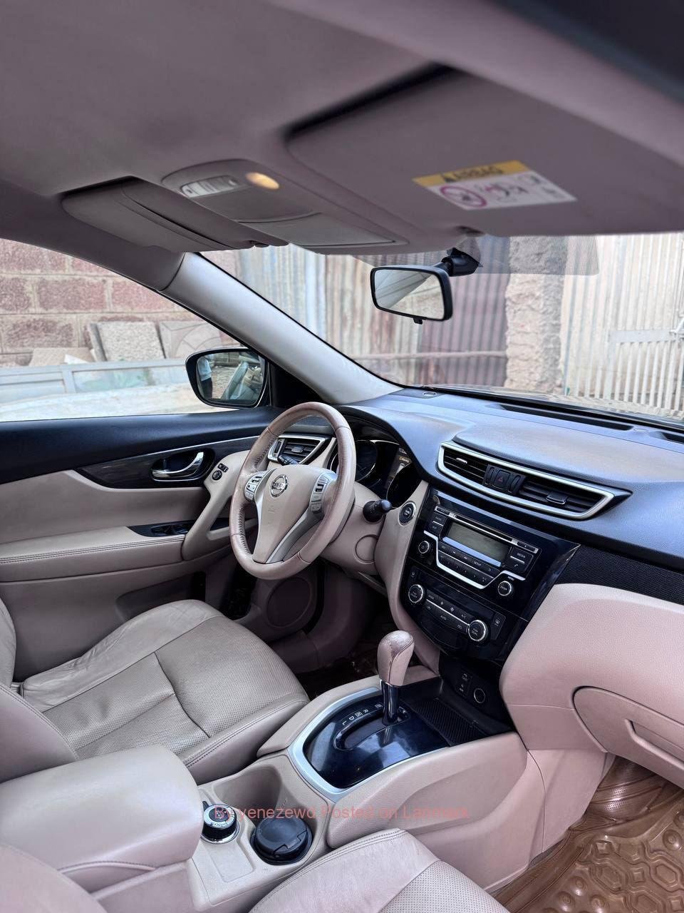 BRAND NISSAN #X-TRAIL 2015 — SUV CAR FOR SALE