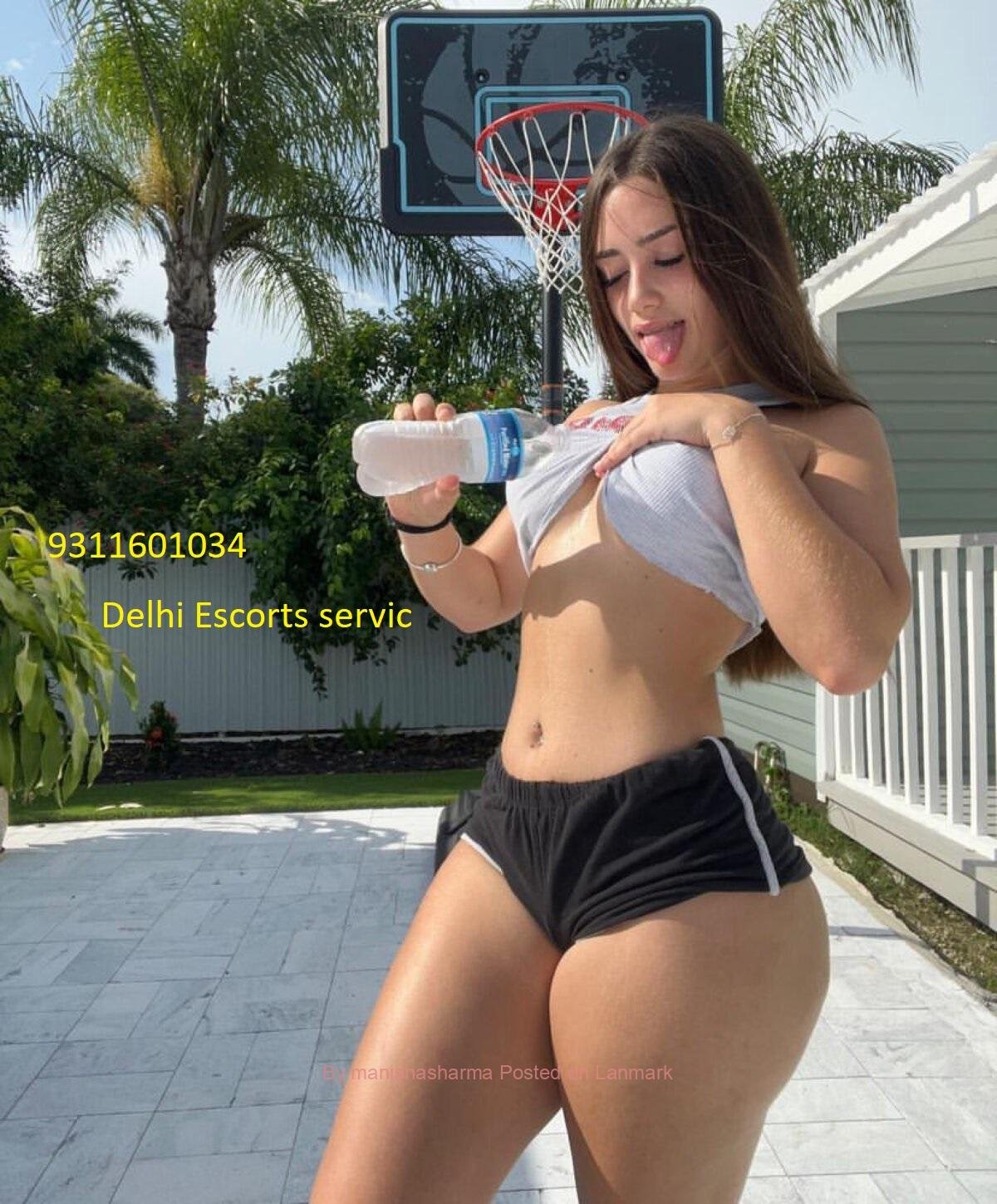 Call Girls in Majnu-ka-tilla 9311601034 EscorTs ServiCe Delhi